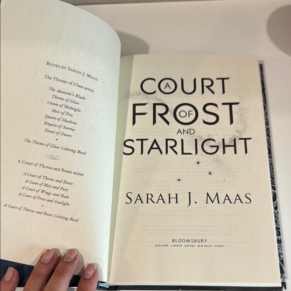 Sarah J. Maas. A Court of Frost and Starlight - Picture 3 of 8